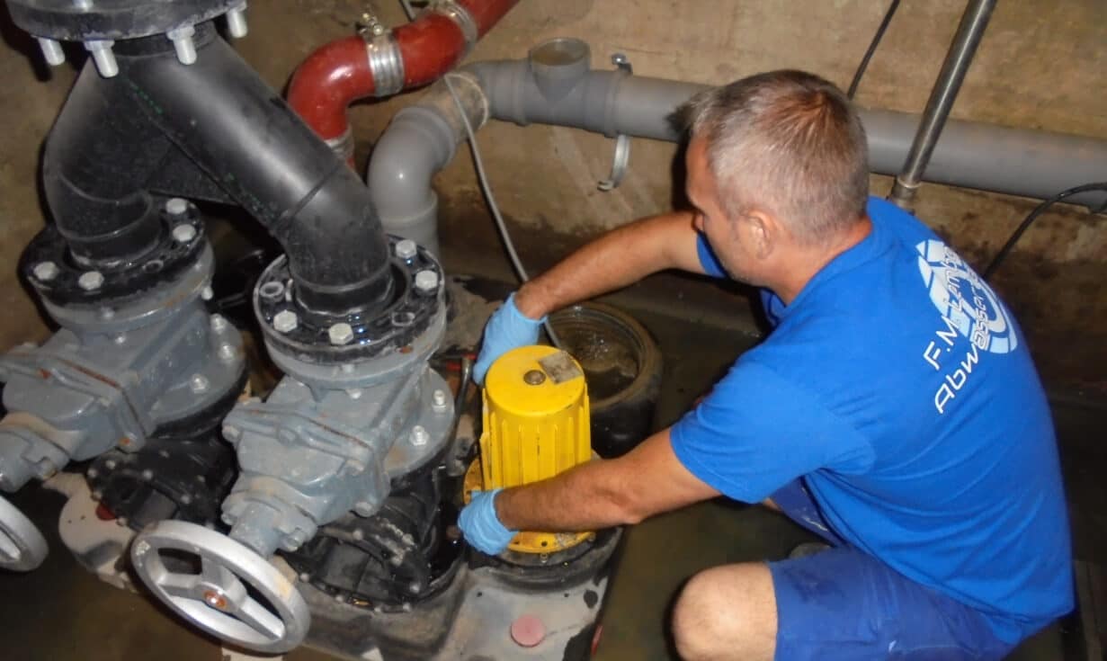 Hebeanlage & Fäkalienpumpe: Wartung & Reinigung in München & Bayern